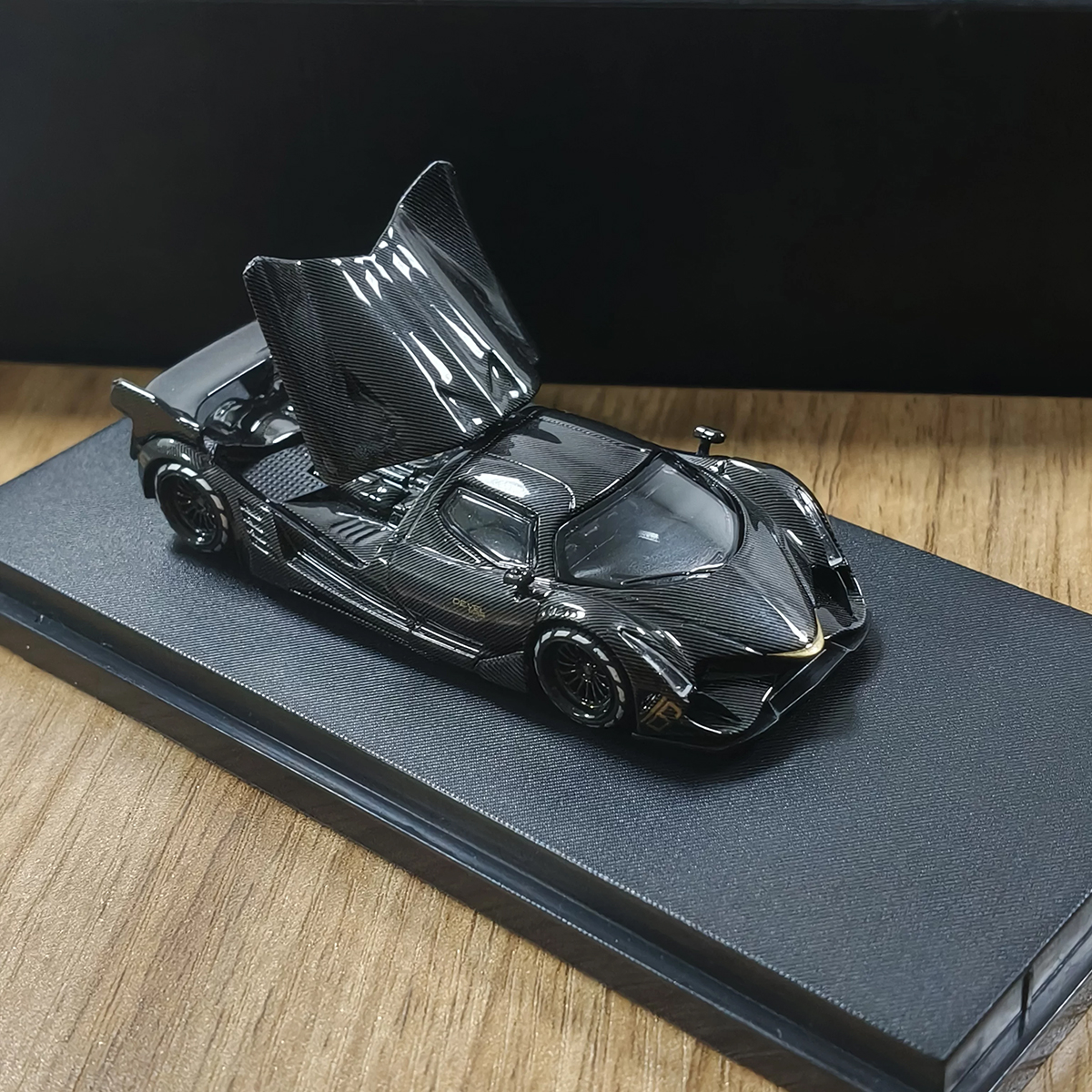 LMF Model 1:64 Devel 16 Hyperc – Die Cast Car 1 64 recenzja i cena